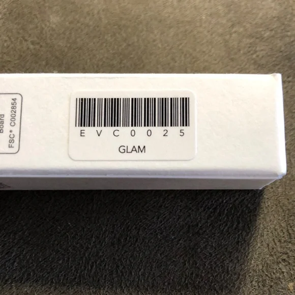 Ever Forever Longwear Liquid Lip Color (Color = Glam) - Picture 8 of 10